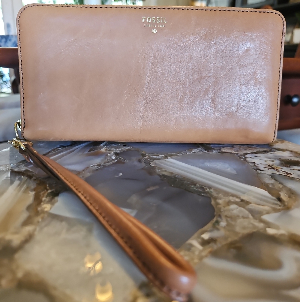 Fossil Cognac Leather Zip-Around Wristlet Wallet